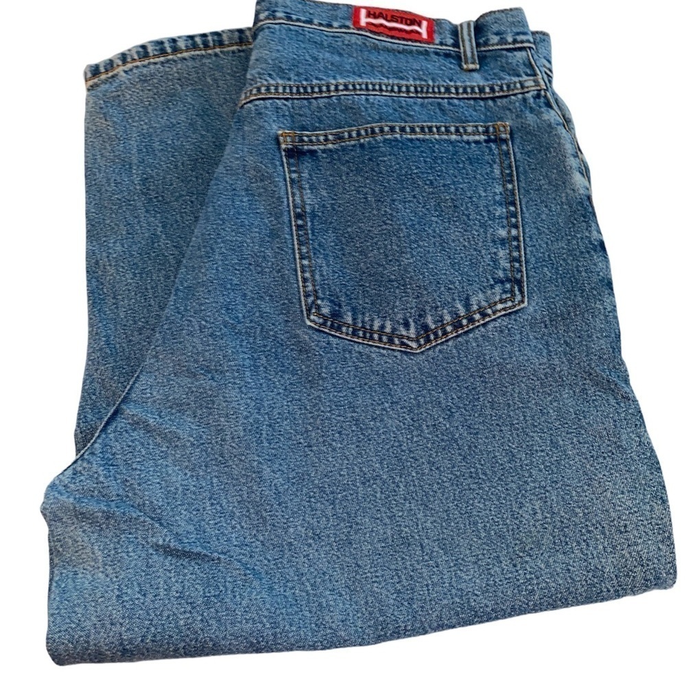 Halston Jeanswear Capri jeans 5 pockets button/zip closure high rise Size 14